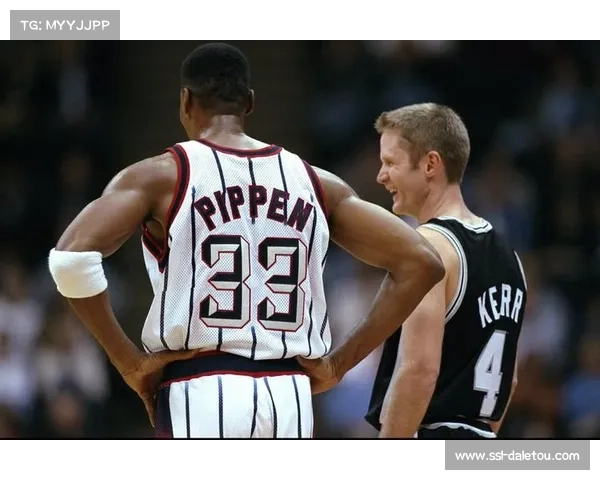 亚特兰大联发布赛季纪录片预告 揭秘球队更衣室热血瞬间